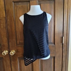 White House Black Market Sz XS Top  Black P2P 16 L 25